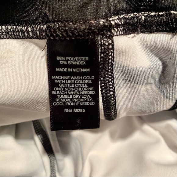 EXP Core Swirl Workout Leggings | M - Picture 9 of 9